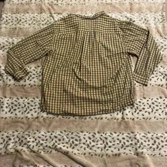 Men’s Arrow Plaid Button Down Shirt - Picture 2 of 3